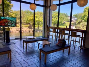 勝竜寺城公園 管理棟1階の写真2