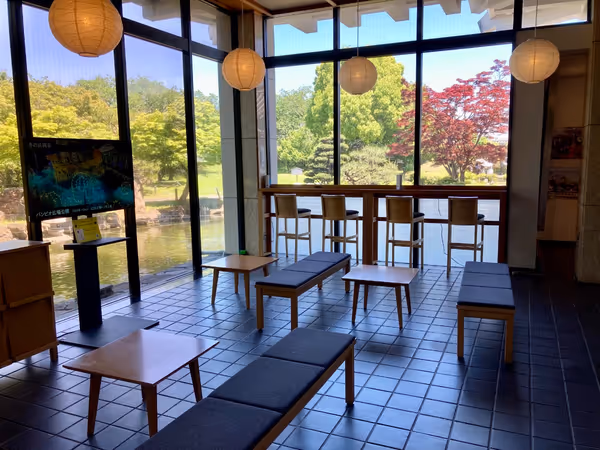 勝竜寺城公園 管理棟1階の写真1