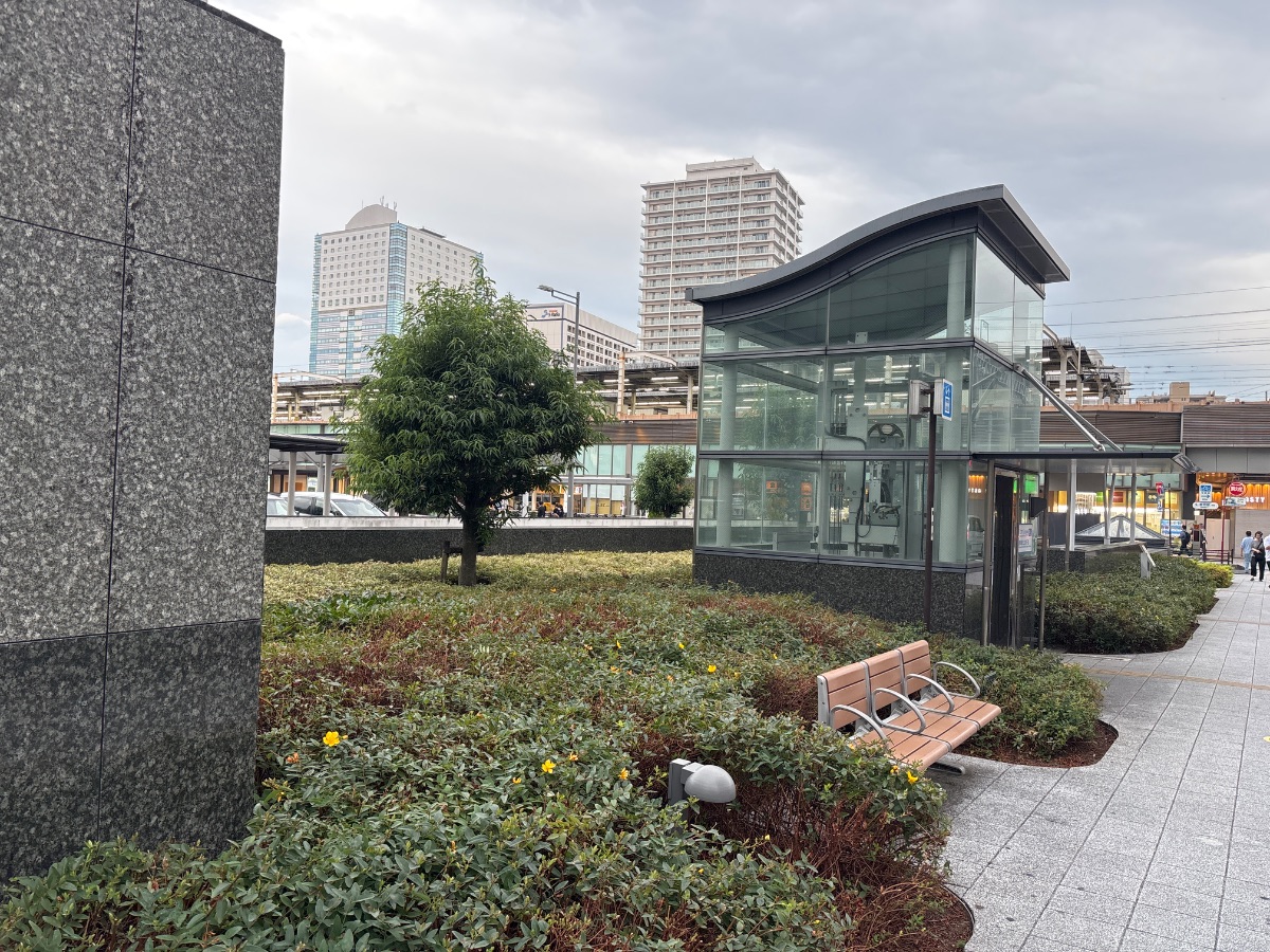 北口地下通路Q出口付近の写真1