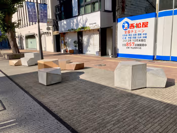 ヤマトヤシキ北西交差点(西側)西松屋 姫路本店前の写真1