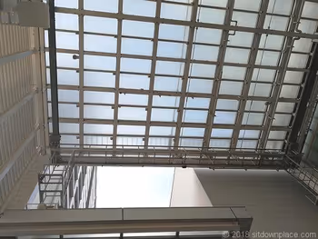 シーノ大宮センタープラザアトリウム的天花板