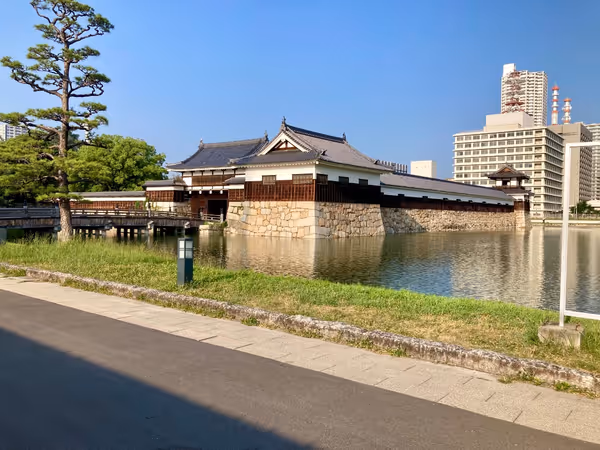 広島城 三の丸 カフェ周辺の写真3