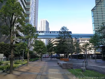 Yurikamome train seen from the Shiodome Building