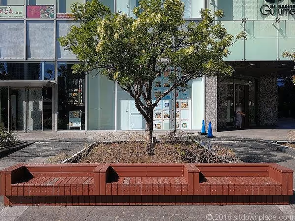 Photo of Hamamatsuchō Station | Shiodome Building Public Open Space Rest Spot 2