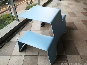 오사키 위즈 시티 2층의 테이블석