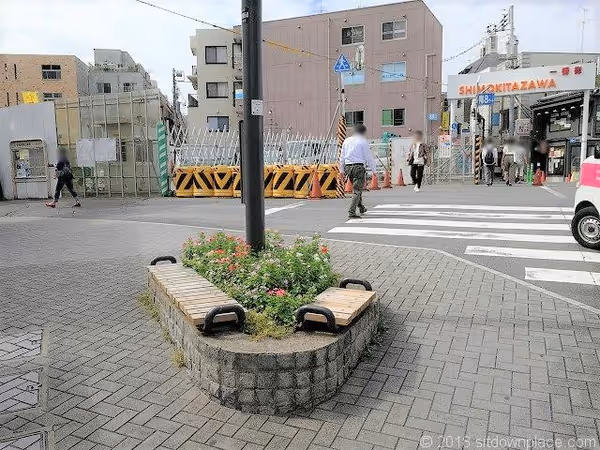 下北沢交番・セントラルスポーツ付近の写真4