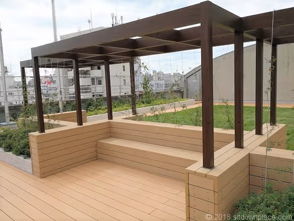 下北澤站 北澤鎮廳 屋頂庭園 休息處 的照片 6