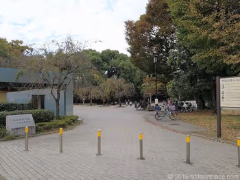 清澄庭園児童公園入口