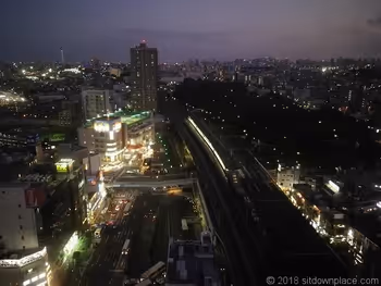 北とぴあ17F展望ロビー王子駅側の夜景