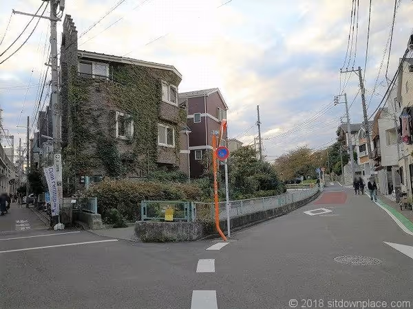 Photo of Nakameguro Station | West Exit - Rest Spot along the Hebikudari River Greenway 1