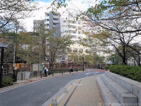 Photo of Nakameguro Station | Nakame Arcas Rest Spot 6