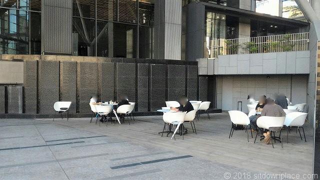 ワテラスモール2F テラスの写真1