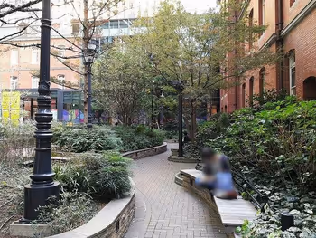 丸之内Brick Square的椅子