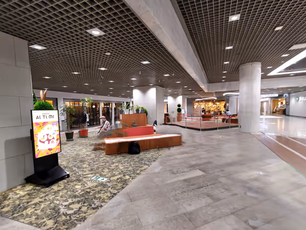 Photo of Kawasaki Station | Azalea Humming Garden Rest Spot 3