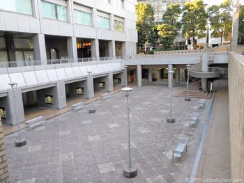 国際新赤坂ビル西館リフレッシュ広場