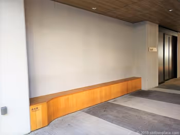 【渋谷駅】渋谷キャスト 青山通り側の休憩場所