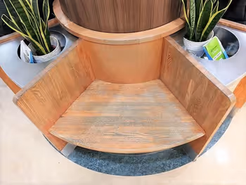 perie 니시후나바시 3F의 벤치