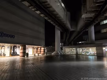 千葉駅センシティータワー4F屋外テラスの景観