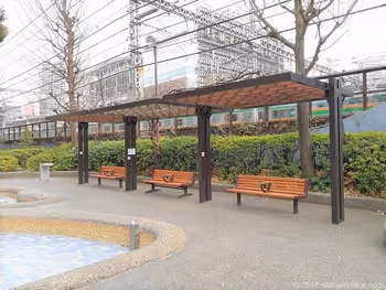【田町駅】本芝公園の休憩場所