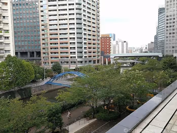 大崎センタービル2fデッキから見える景観