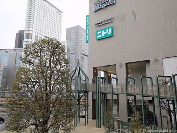 The view from the square next to Takashimaya Times Square