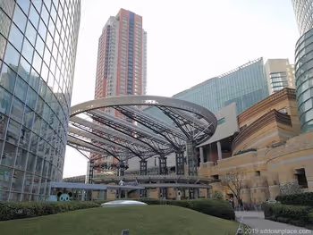 六本木ヒルズアリーナの外観