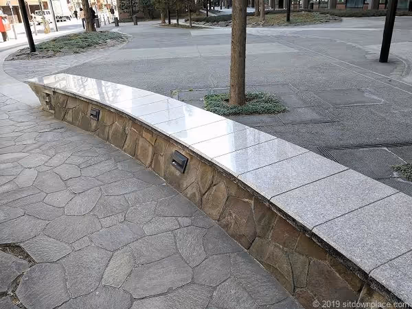 芝パークビル前の写真2