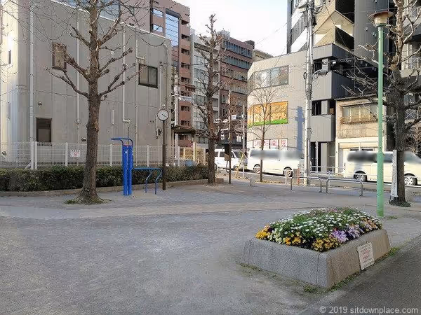 Photo of Hamamatsucho Station | Rest Spot at Hamamatsucho 4-chome Children's Park 3