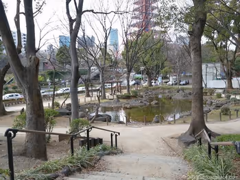 Overall view of Shiba Park Benten Pond