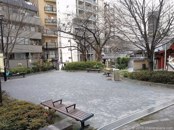 Photo of Akabane-bashi Station | Rest Spot at Higashi-Azabu Children's Park 1
