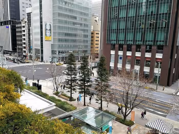 도쿄 스퀘어 가든 교바시 언덕에서 중앙 거리의 경관