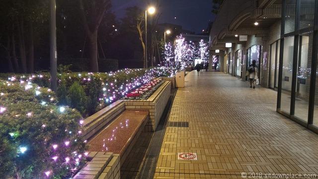 [饭田桥站] 拉姆拉 室外通道 休息处 的照片 1