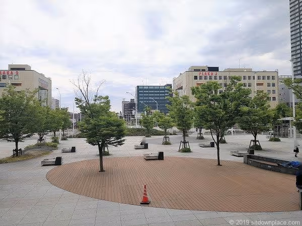 南口広場の写真1