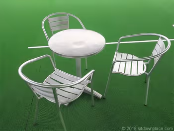 ルミネ北千住屋上広場のテーブル席