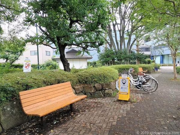 Photo of Bunbai River Station | Katamachi Park Nitta Yoshisada Statue Nearby Rest Spot 3