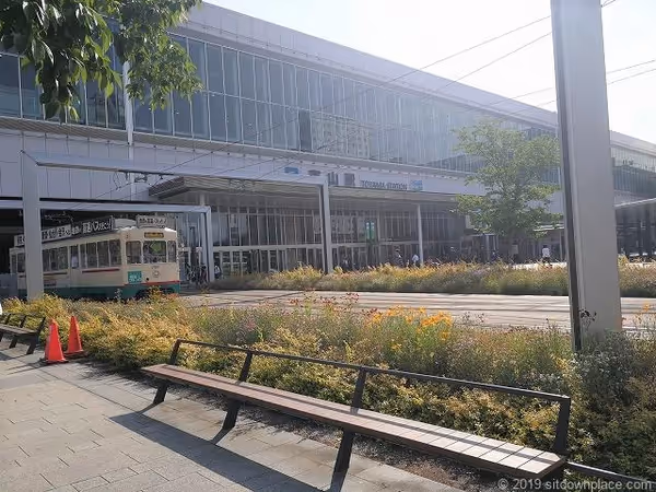 南口駅前広場の写真3