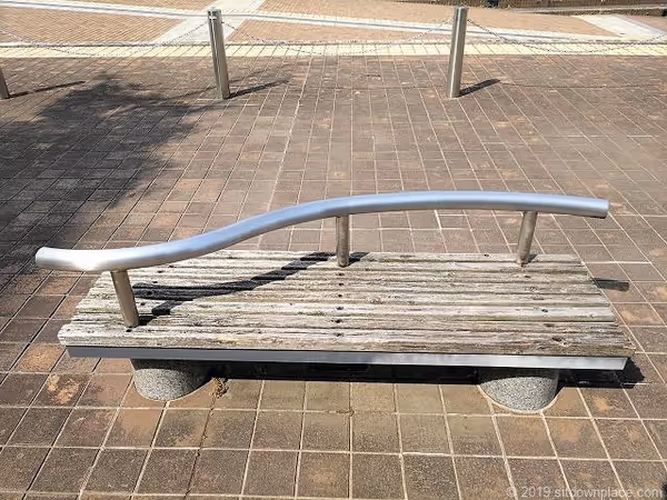 富山市総合体育館前の写真4