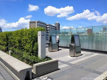 소라마치 4F 서쪽 출입구 앞의 흡연 구역