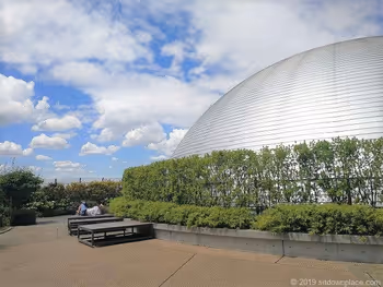 ソラマチ8Fドームガーデンの休憩場所