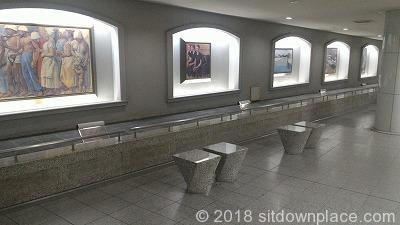 [三之宮站] 地下道 三宮中央通 休息處 的照片 1