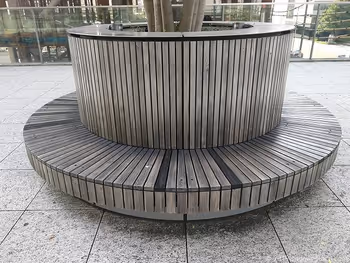 Circular bench in the Step Garden on the 2nd floor of KITTE Nagoya