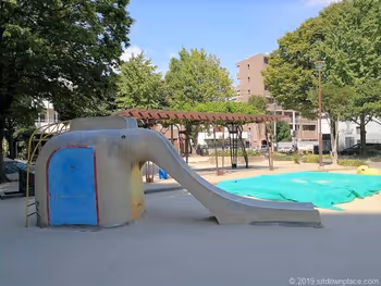 Elephant slide in Sanae Park