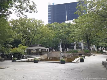 Shimozono Park and the business district of Fushimi