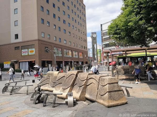 東口広場の写真3