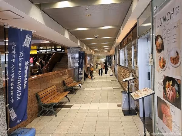 ラスカ2F 二宮金次郎像付近の写真3