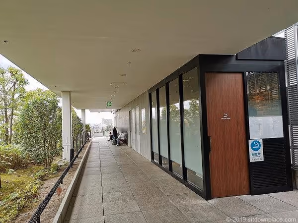 成城コルティ屋上庭園の写真6