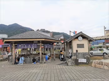 기누가와 온천역의 족탕