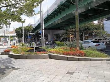 柳橋交差点付近の休憩場所