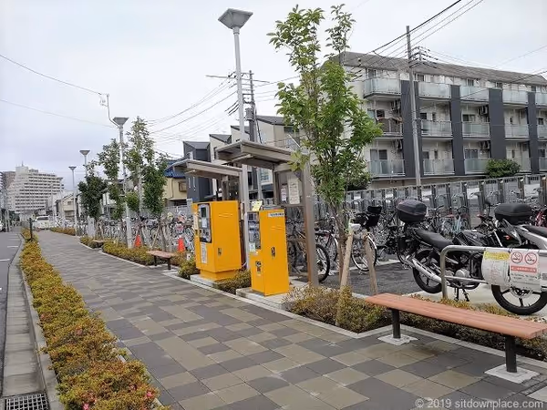 東路上駐輪場前の写真3