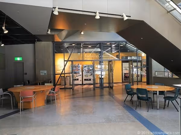 ナディアパーク みんなのラウンジの写真2